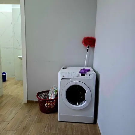 Shtepi,apartament Me Qera ,