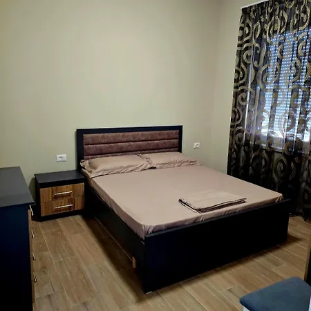 Shtepi,apartament Me Qera , 펜션 포그라데츠